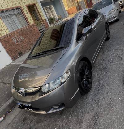 HONDA CIVIC 1.8 LXL 16V FLEX 4P MANUAL HONDA CIVIC 1.8 LXL 16V FLEX 4P MANUAL